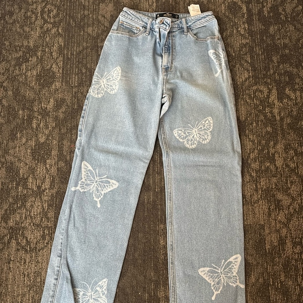 Hollister, women’s dad jean, high rise, butterfly pattern, size 3R